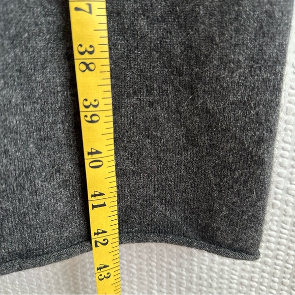 Back At One Women’s Gray Knit Dress Size: Small Medium - Picture 3 of 6
